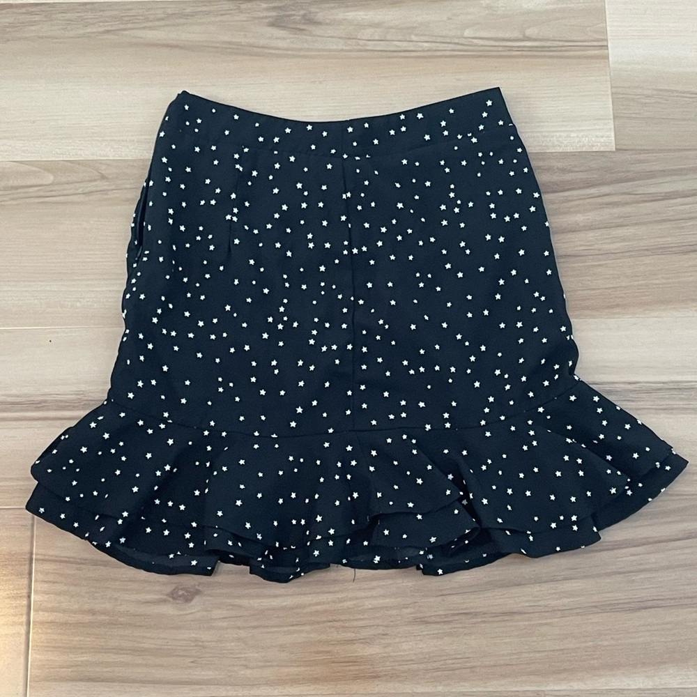 Zip Up Black Skirt with White Stars